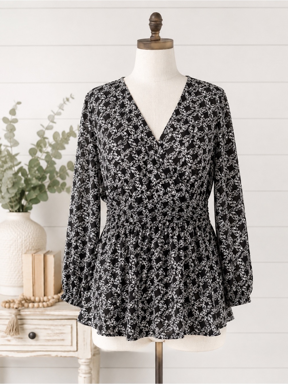 Lane Bryant Faux Wrap Chain Link Print Peplum Blouse Size 24